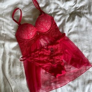 Victoria’s Secret Lace Babydoll & Panty Set 34B/M